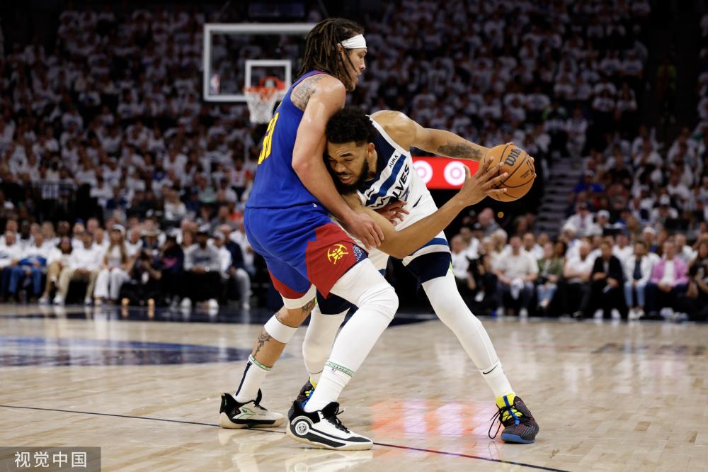 湖人禁区翻 湖人禁区翻